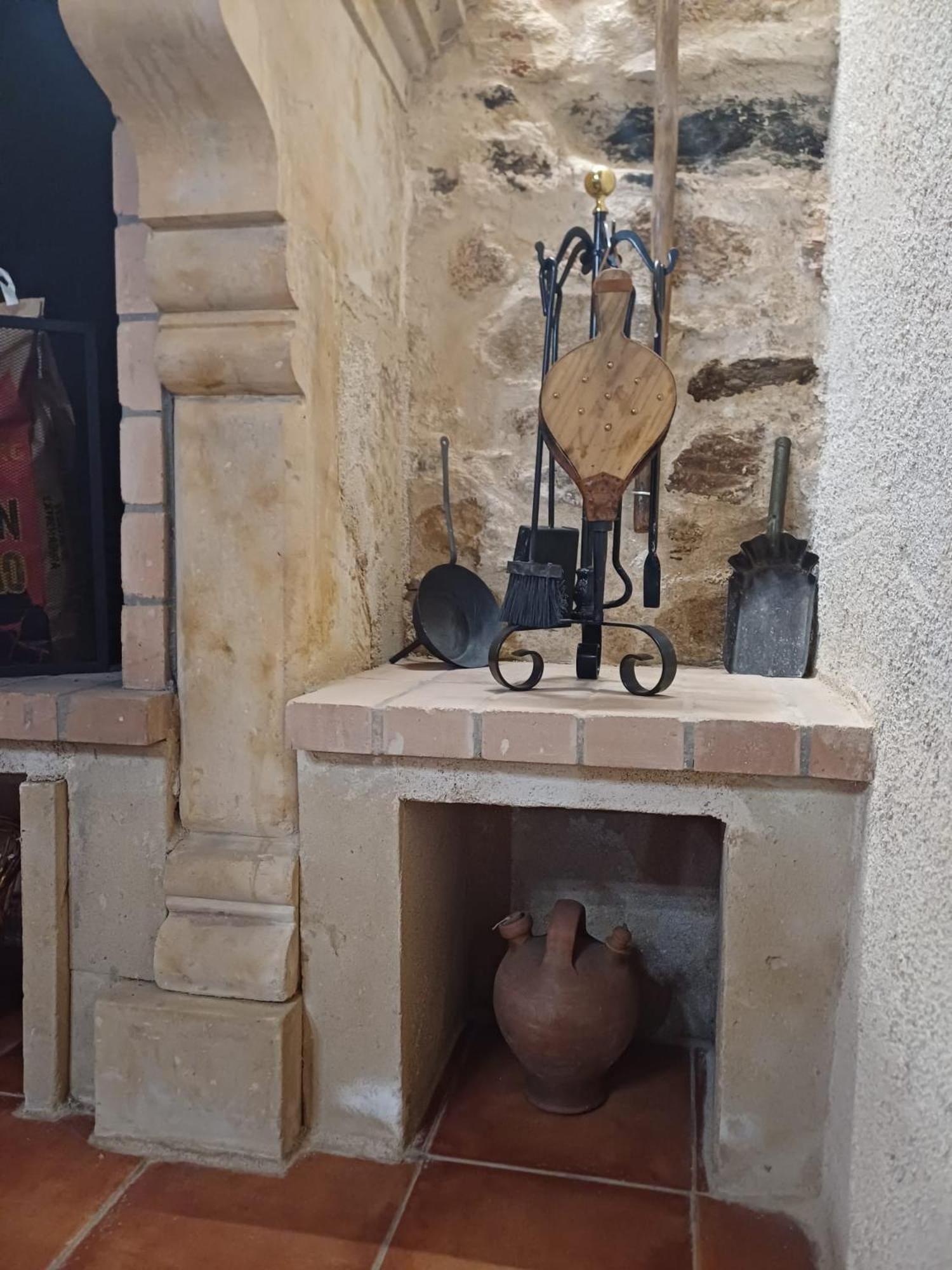 El Almendro Del Cura Villa Villarmayor  ภายนอก รูปภาพ